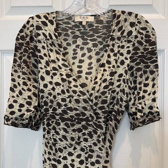 Sea New York Leo Animal Print Wrap Midi Dress Size 0 - Picture 4 of 11